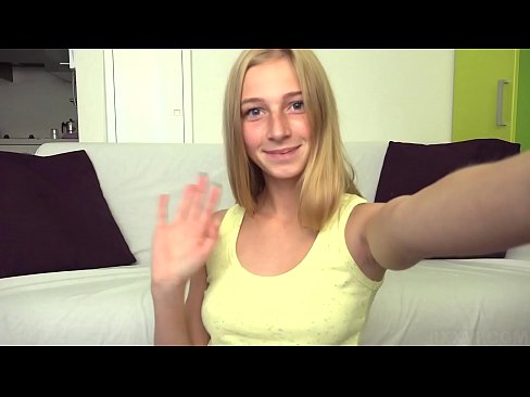 ❤️ Nalika aku bosen aku lazily masturbate sandi pink pus ❤ Porno krasan ing kita ☑